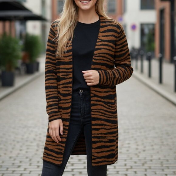 Fortune and Ivy Animal Print Open Cardigan Size Small - Picture 1 of 11